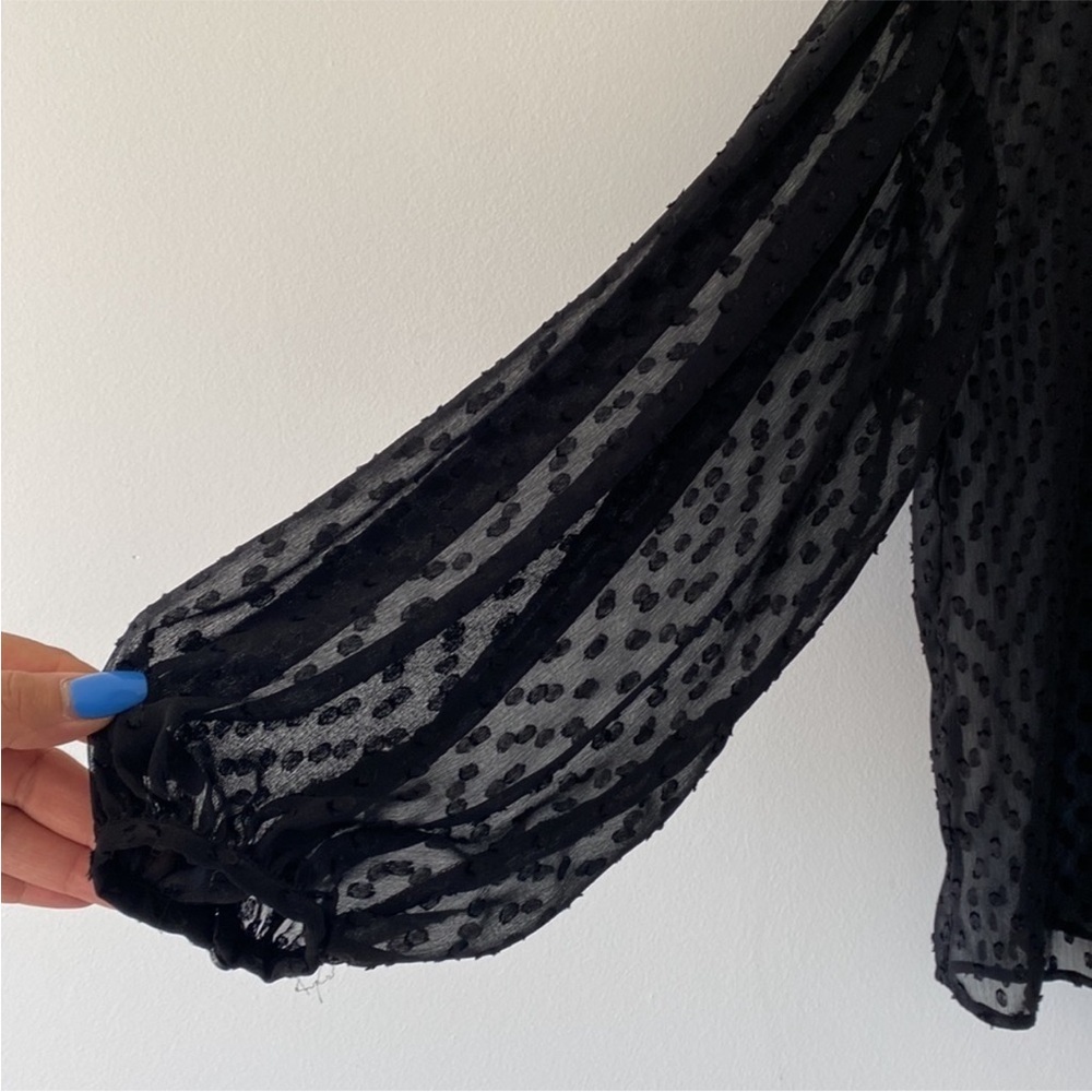 H & M Top Blouse - Picture 2 of 10